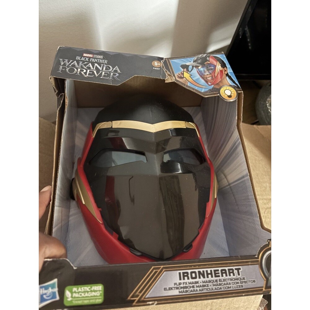 Hasbro Spiderman Hard Plastic Mask With Adjustable Strap 2018 Marvel